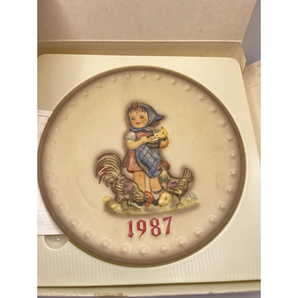 M.J. Hummel Annual Plate 1987 17th‎ Edition W. Goebel, with original box